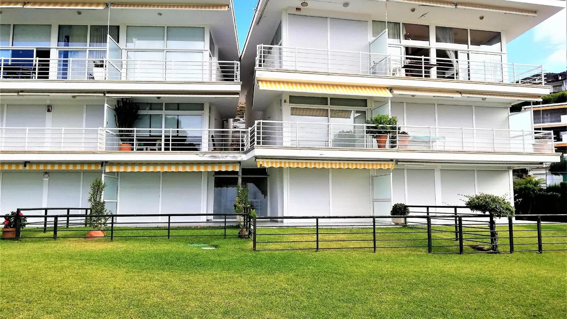 Ferienwohnung 3391 - Res. Almadraba IX 1-1, Gran Jardin En Residencia Privada Y Tranquila, Acceso Directo A La Playa Almadraba. - Es-258-151 Roses 0*,  Spanien